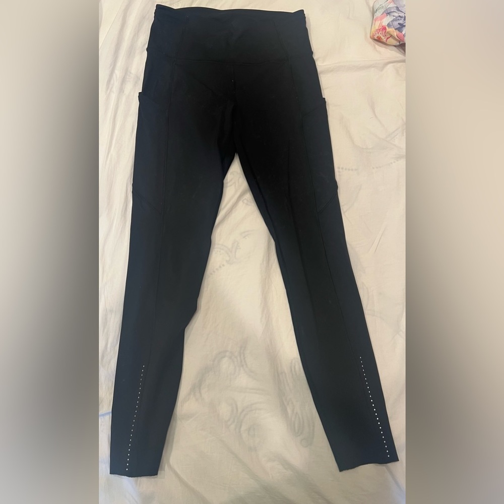 Black lululemon leggings